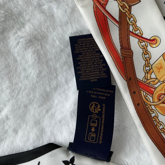 Louis Vuitton Scarf {White, Black, Orange, Gold) w/box - Picture 4 of 7